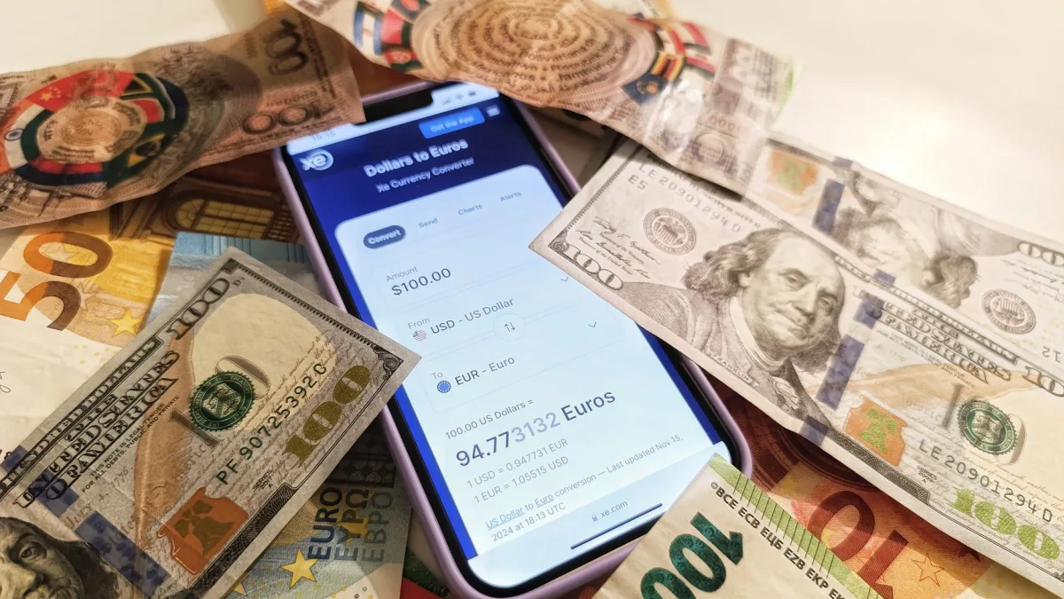 U.S. Dollar (USD) Reaches 13-Month High on Rate Forecasts