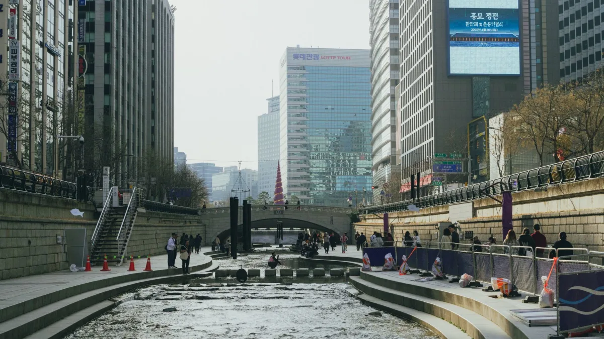 Samsung (SSNLF) plans $648 billion investment in South Korea