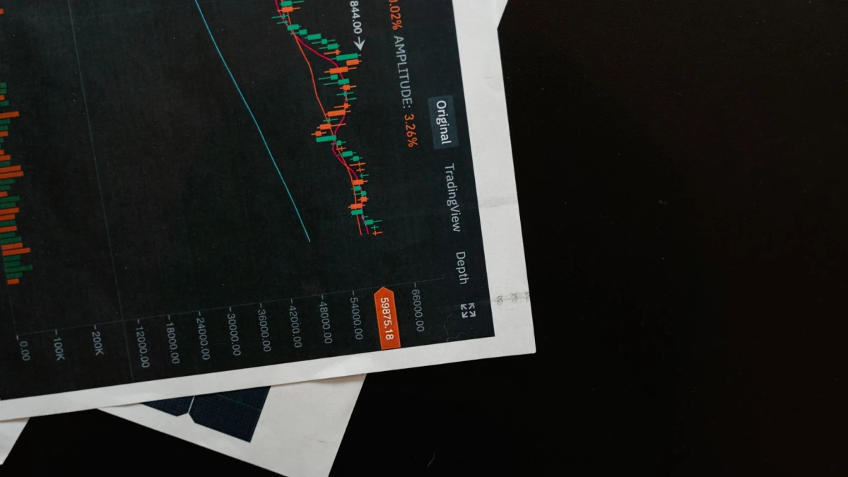South Korean Stocks Tumble, Second Trading Halt This Week Reported