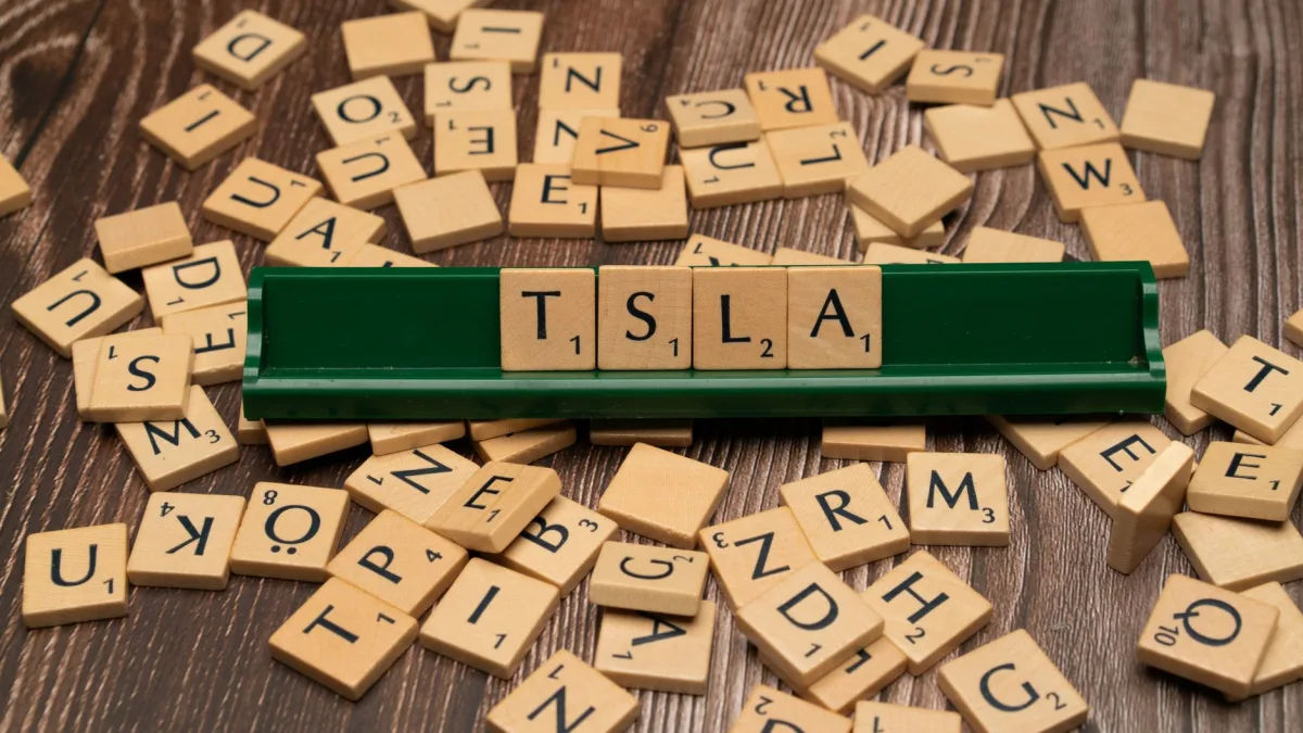 Tesla (TSLA) Regulatory Rollback Aims to Boost Robotaxi Growth