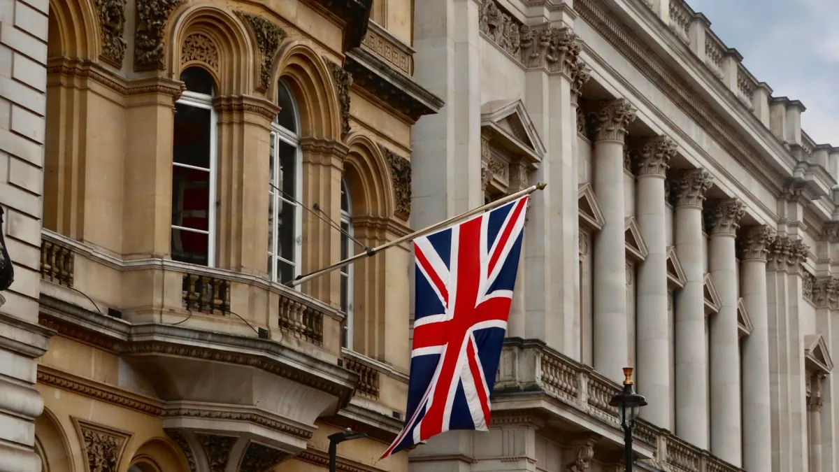 UK Government Debates New ‘Golden Visa’ Scheme Amid Corruption Concerns