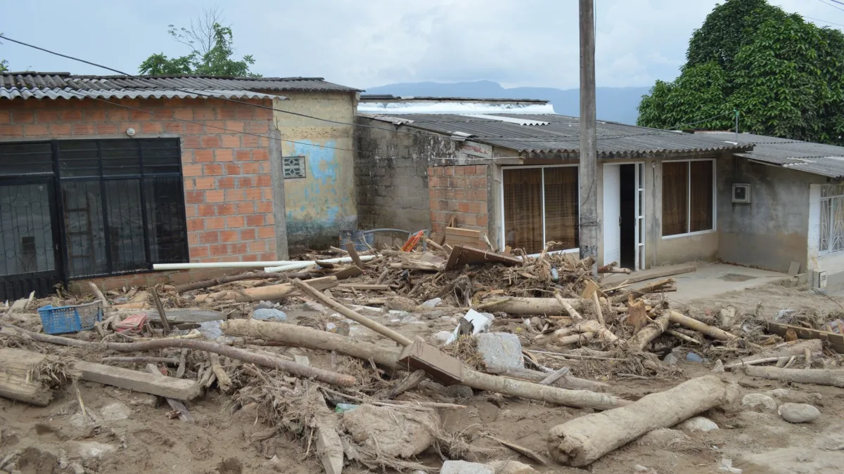 Venezuela Earthquakes Prompt Slow Aid Response and Market Concerns