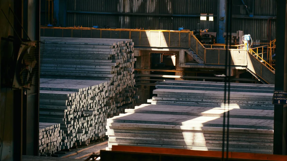 Alcoa (AA) to Acquire South32 Aluminum Assets for $4.1 Billion