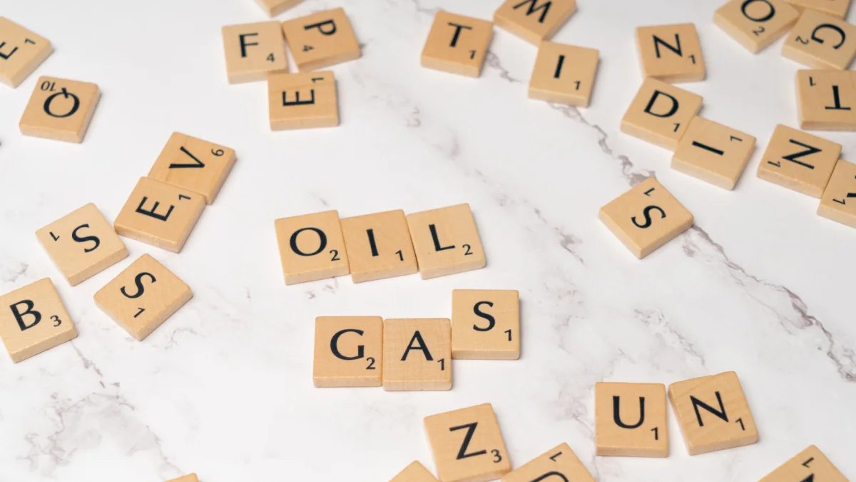 Brent Crude Prices Decline 0.9% Amid U.S.-Iran Talks Uncertainty