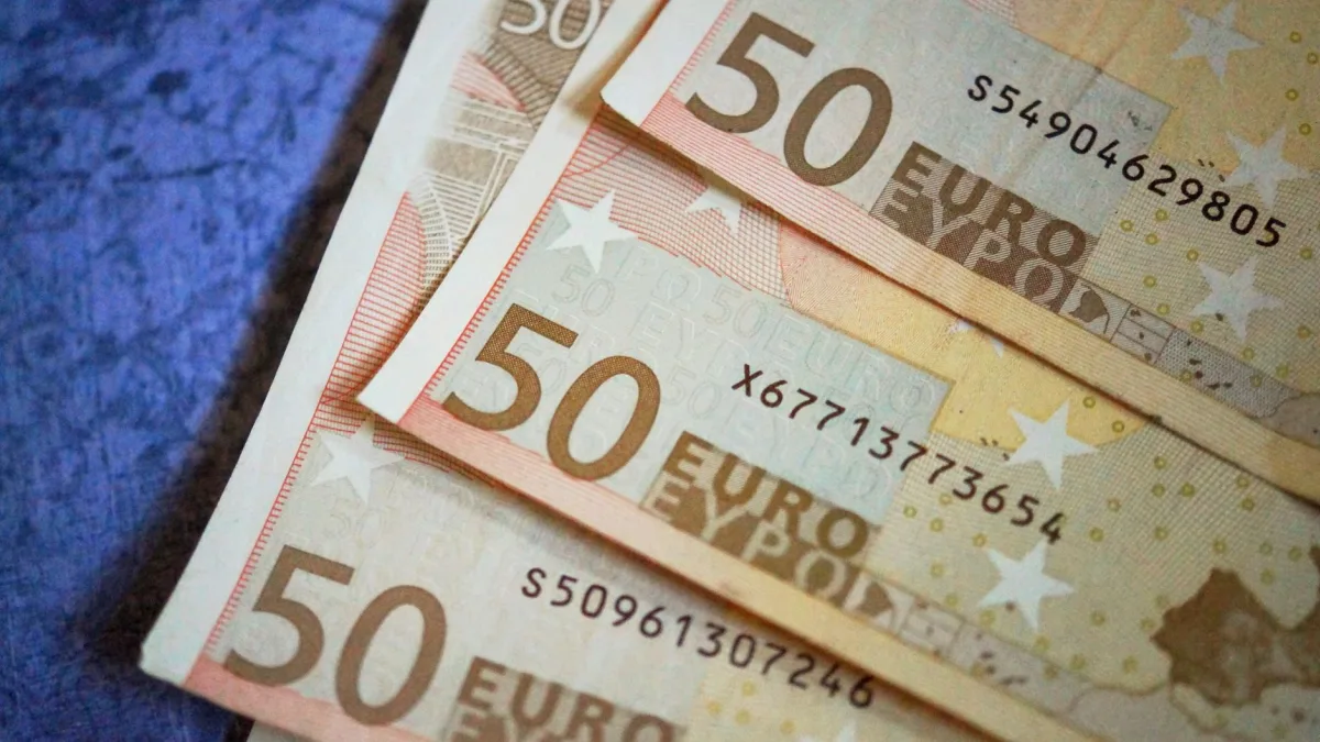 Euro Bond Yields Increase as Sintra Rhetoric Impacts Cuts