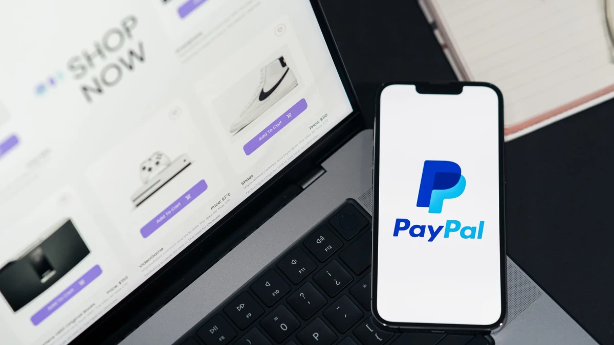 Palantir (PLTR) Shares Struggle, D.A. Davidson Recommends Buy