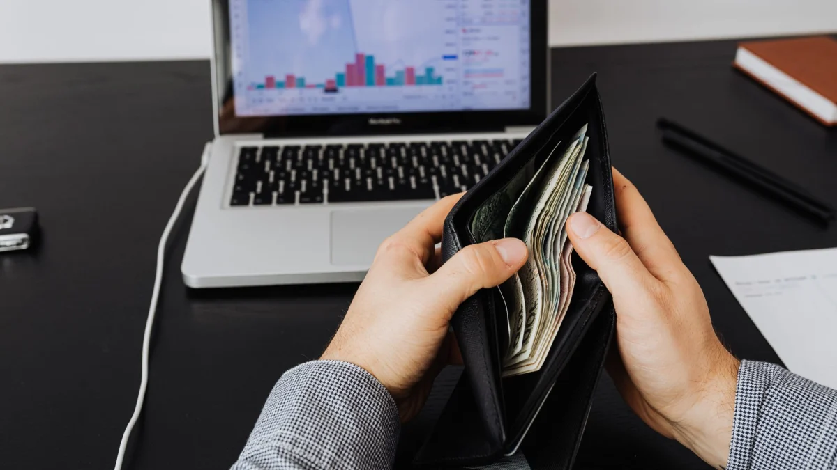 CT Global Managed Portfolio Trust Issues 225,000 Income Shares