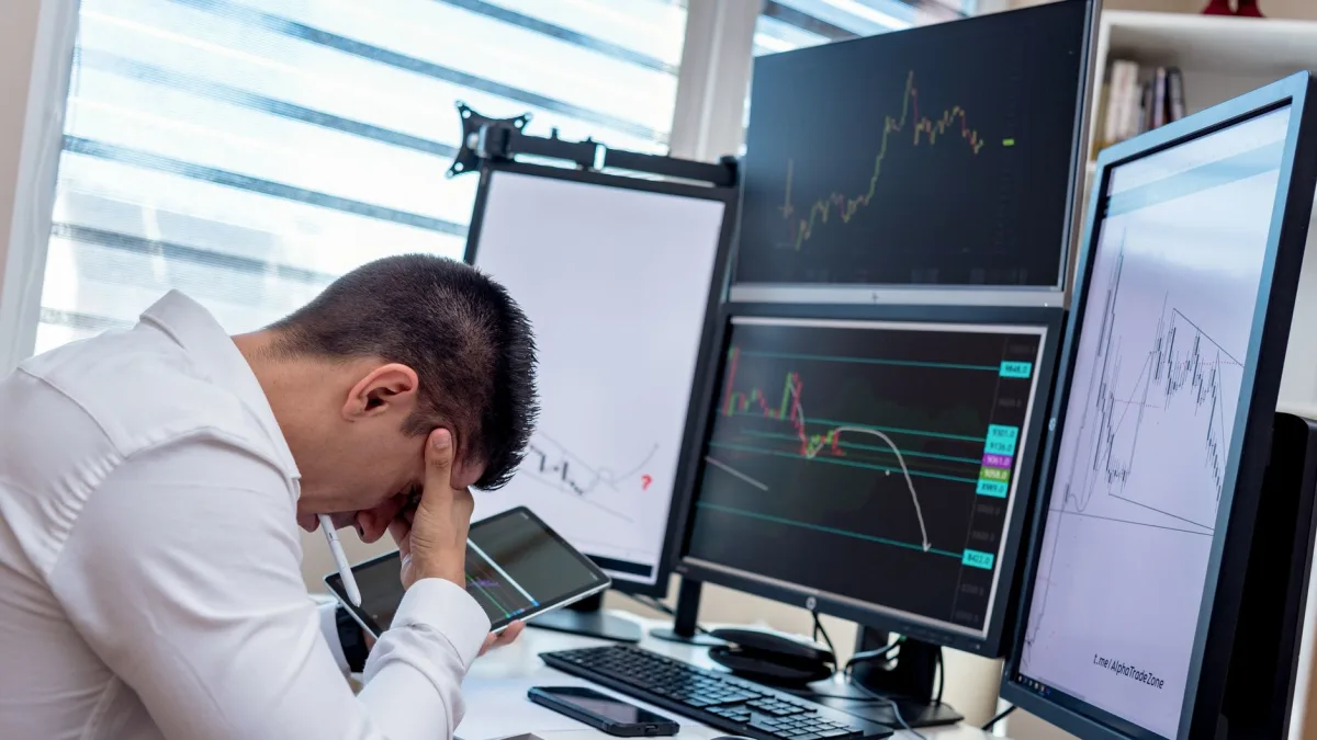 IBM Workers Face $400 Million Loss on Company Stock Investment