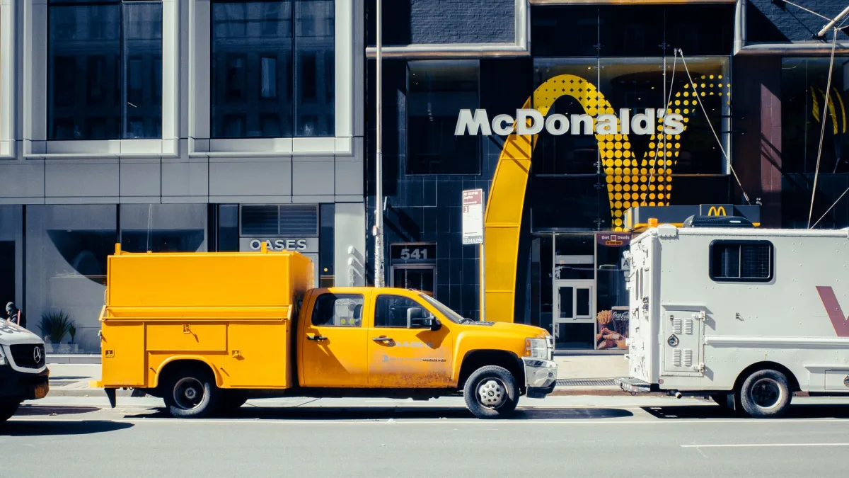 McDonald's (MCD) Faces 19.04% McFlurry Machine Downtime Issue
