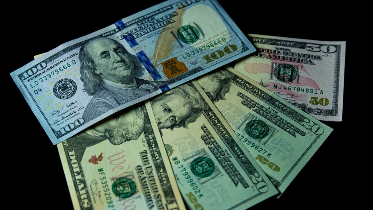 Asia FX: Won Outperforms on Reform Plans, Dollar Steadies