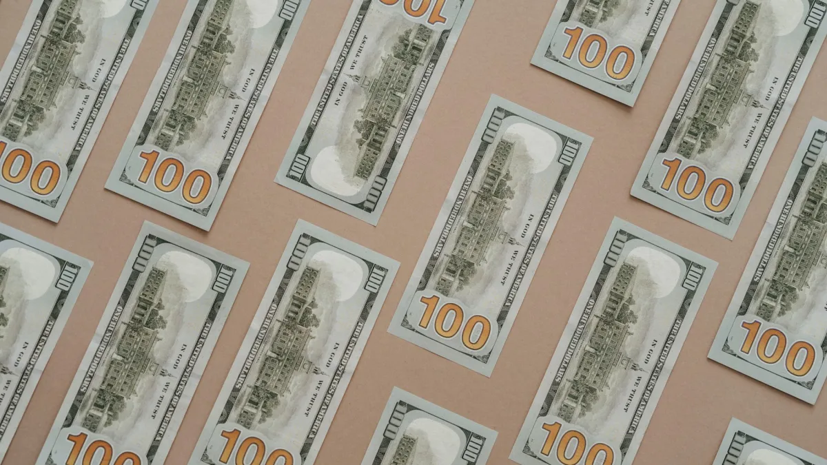 Dollar Index Holds Steady at 100.78 Amid US-Iran Conflict