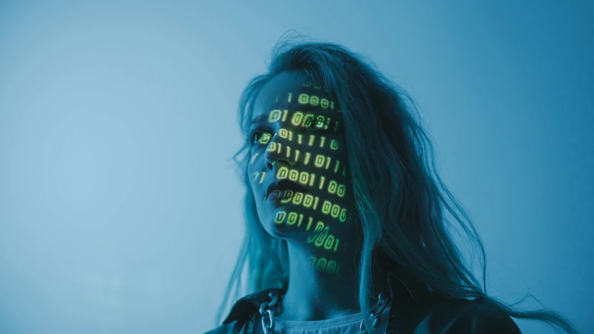 Intel (INTC) Stock Up 326% Amid AI Transformation Challenges