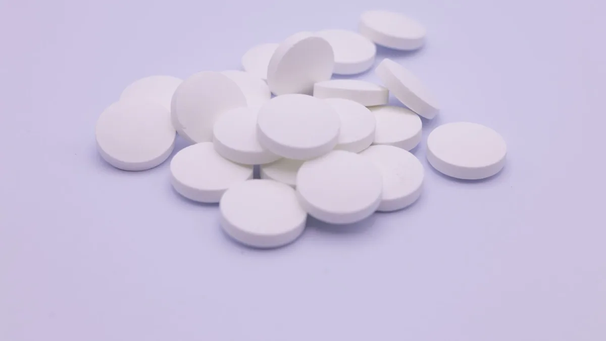 Trump Announces 2-Year Tariff Freeze for Generic Drugs