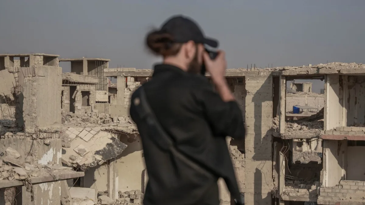 US Iran War Tensions Rise Amid Diplomatic Efforts