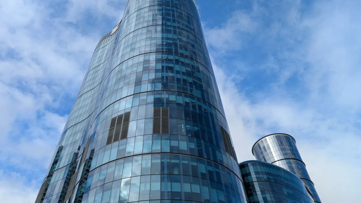 Amazon (AMZN) AWS Grows 28% on $150B Run Rate with $364B Backlog