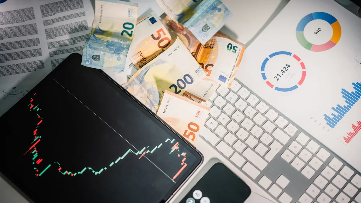 4 TSX Dividend Stocks for Steady Cash Flow Opportunities