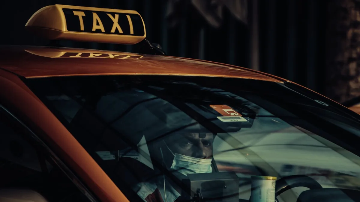 Hertz customers face $2,000 deductible for cracked windshield charges