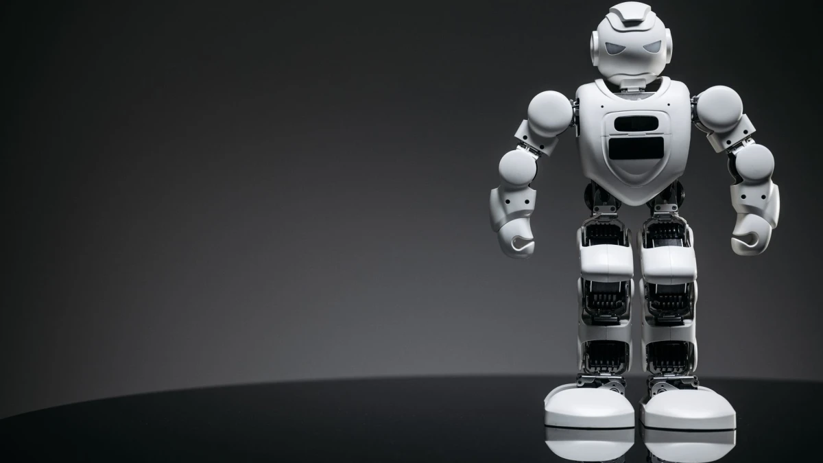 China's Moonshot AI Allegedly Stole from Anthropic, Says US Adviser
