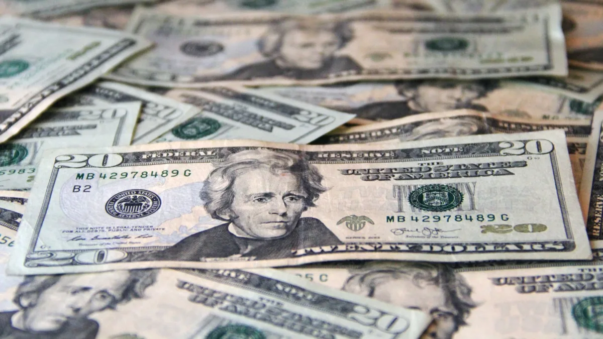 Albertsons (ACI) Stock Drops Over 20% After Earnings Outlook Cut