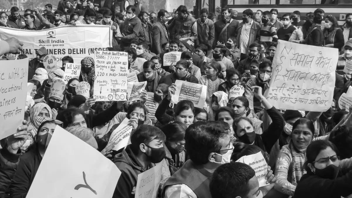 Modi Faces Pressure from Youth Protests Amid Ongoing Talks
