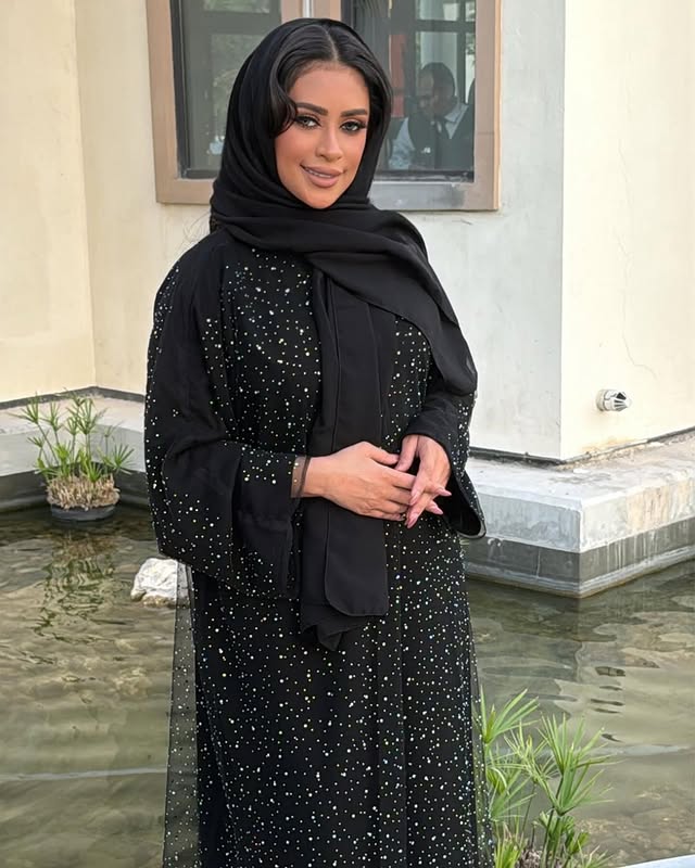black abaya