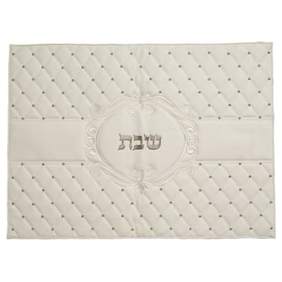 כיסוי חלה מהודר דמוי עור לבן "מעויינים" 42x52ס"מ