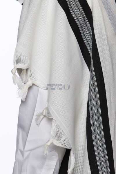טלית צמר דגם למנצח — שחור