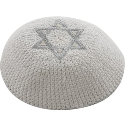 כיפה סרוגה רקמה מגן דוד בכסף 16 ס"מ