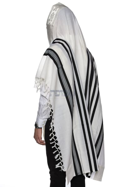 טלית צמר דגם מוסף — שחור