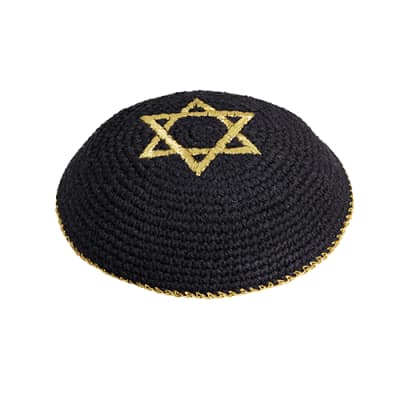 כיפה סרוגה 16 ס"מ שחור עם ריקמה זהב מגן דוד