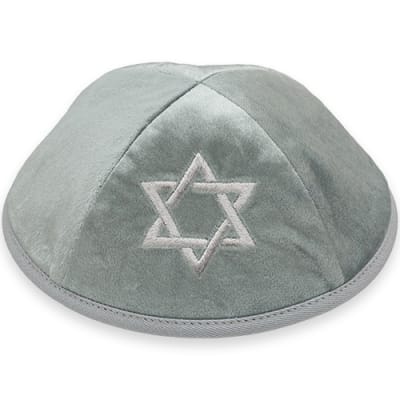 כיפה קטיפה עם ריקמה מגן דוד גודל 4 - ירוק בהיר