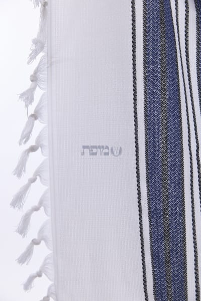 טלית צמר דגם הללוי-ה — כחול רויאל