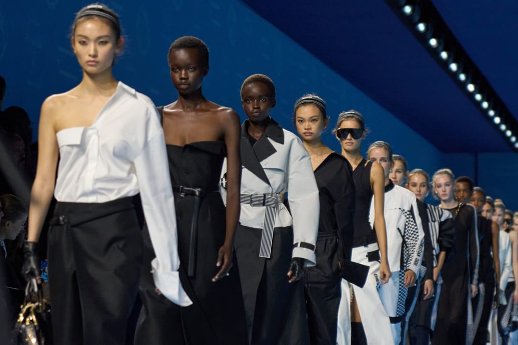 Dior Unveils Pre-Fall 2025 Collection: A Modern Romance Woven in Couture Precision