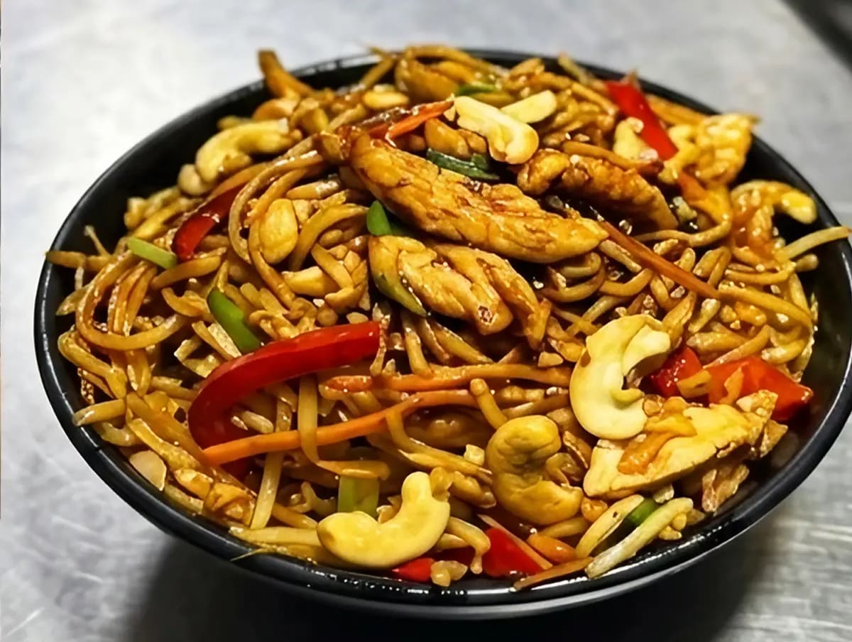 Shani Lips Noodles Recipe (Viral Shanghai Fried Noodles)