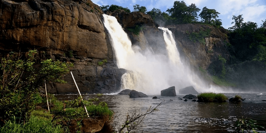 Tourist Places near Kochi-Athirappily waterfall Tourist Places near Kochi-Athirappily waterfall