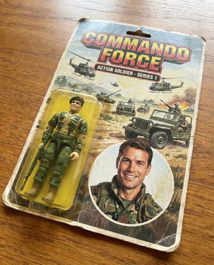 Soldat sous Blister — univers Figurine de Collection du photobooth IA Le Studio Pop