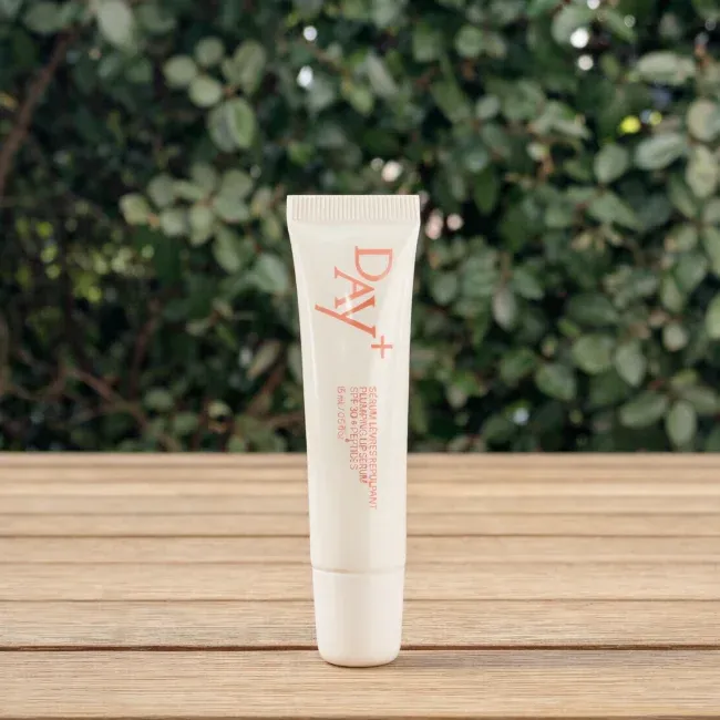 Le sérum Day+ vue de près