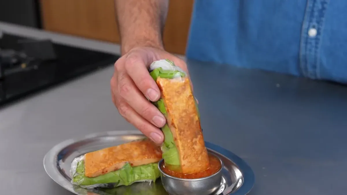 Rouleaux de printemps à l'omelette gochujang