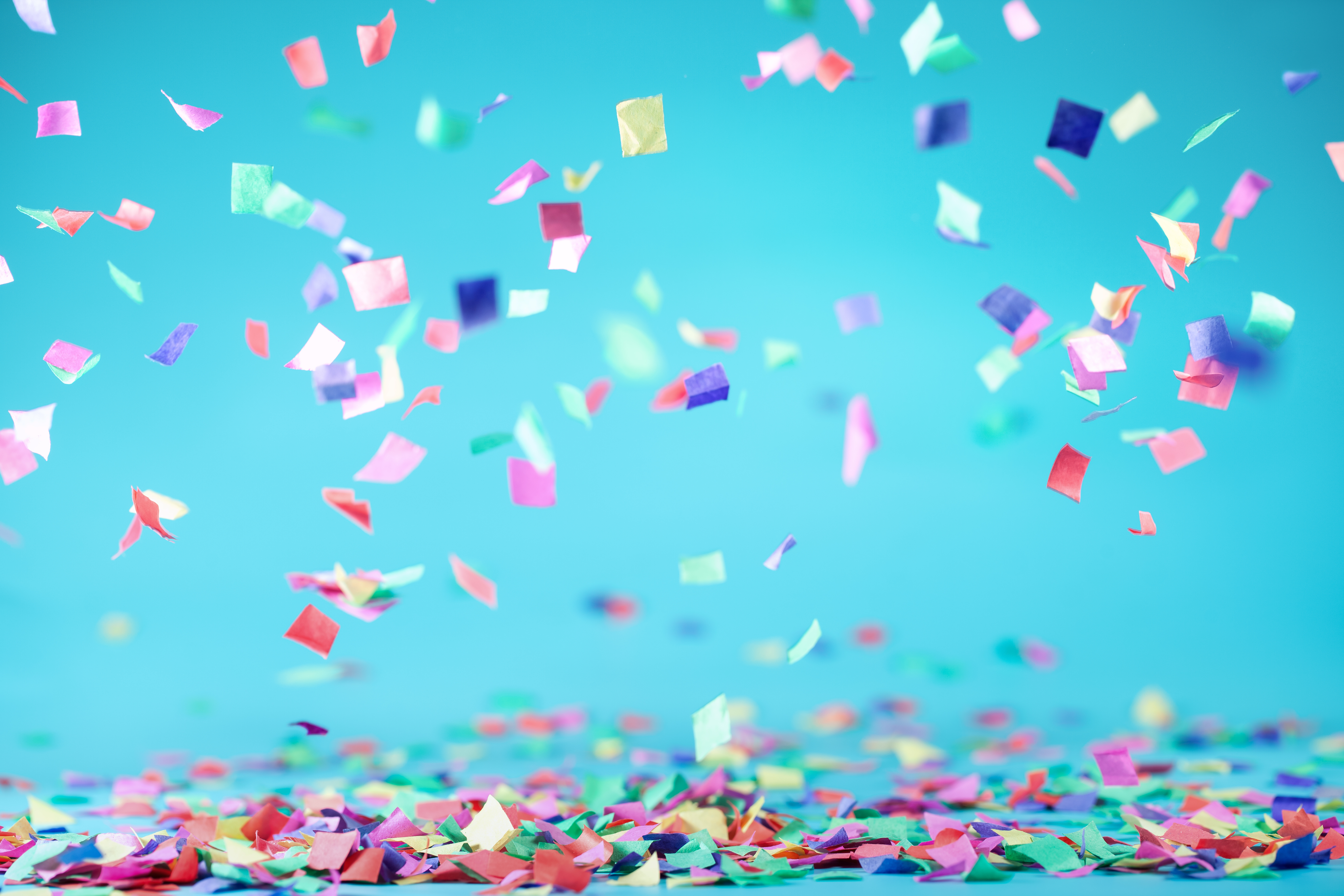 Confetti falling {768x432}