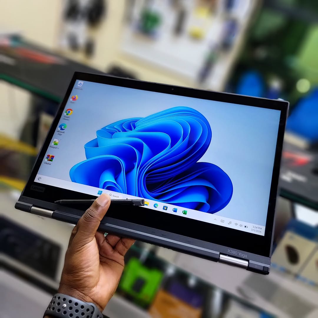 Lenovo ThinkPad Yoga X380 – Intel Core i5 | 8GB RAM | 256GB SSD | Touchscreen | 360° Convertible