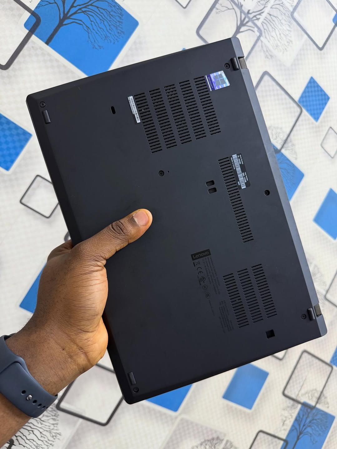 Lenovo ThinkPad Yoga X380 – Intel Core i5 | 8GB RAM | 256GB SSD | Touchscreen | 360° Convertible