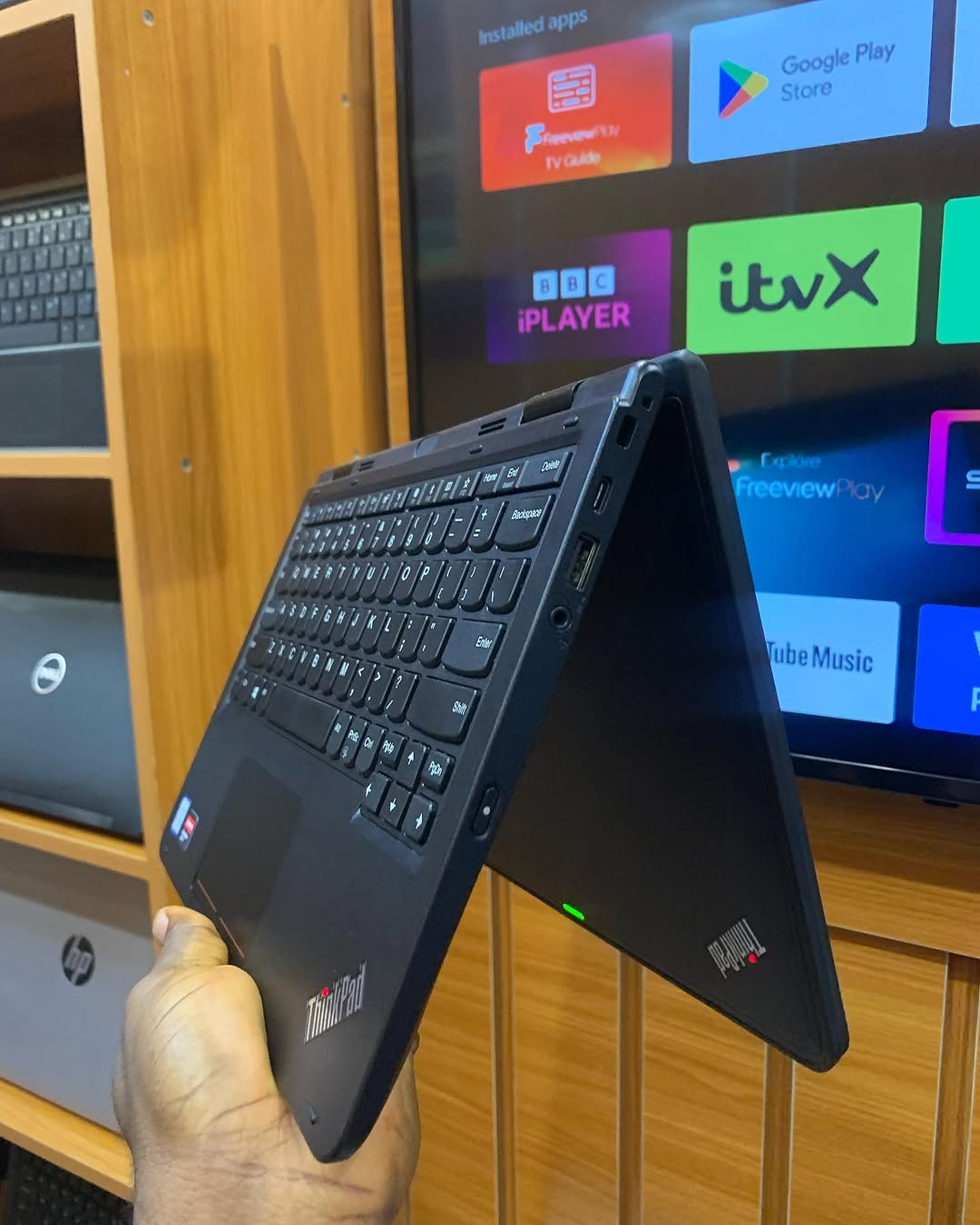 Lenovo 11e – Intel Core m3 | 8GB RAM | 128GB SSD | Touchscreen