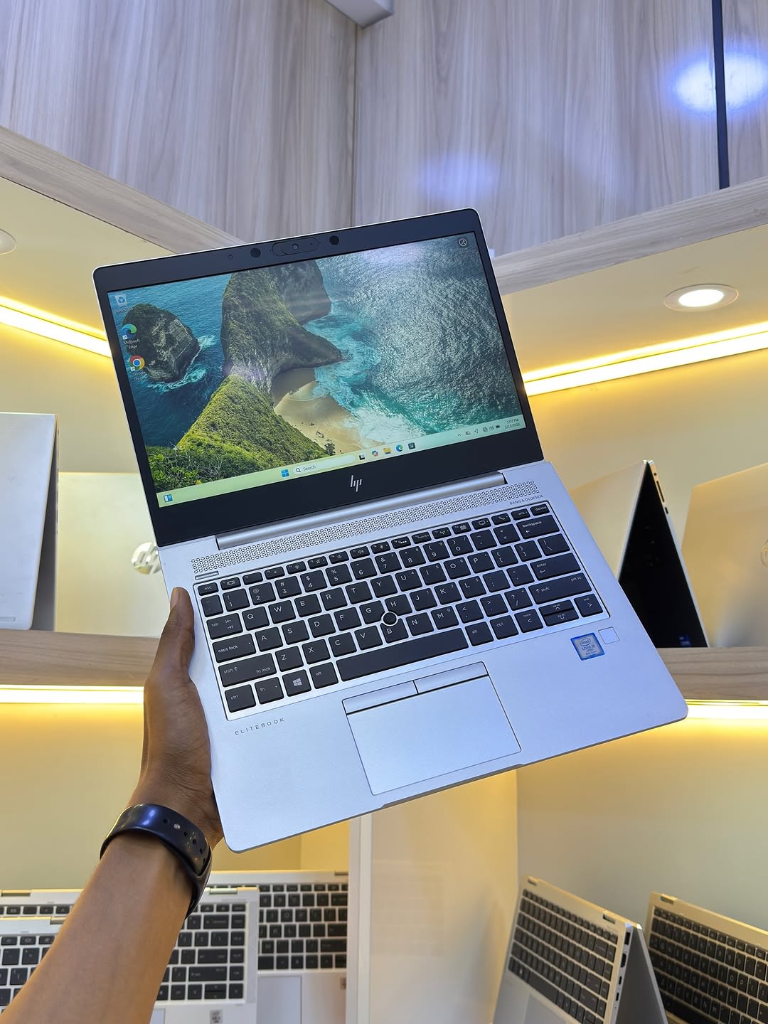HP EliteBook 830 G5 – Intel Core i5 8th Gen | 8GB RAM | 256GB SSD | Non-Touch