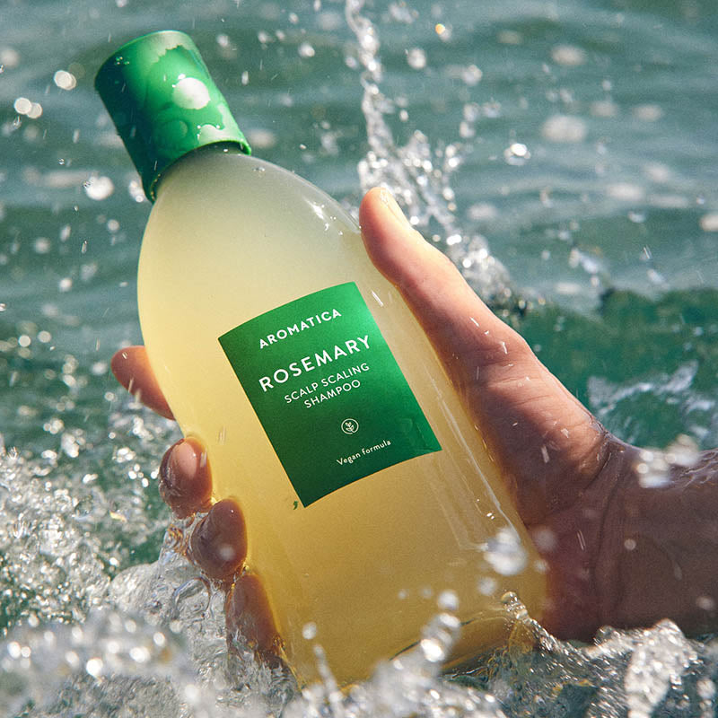 produit-aromatica rosemary shampoo scalp scaling- shampoing au romarin aromatica contre les squames du cuir chevelu 