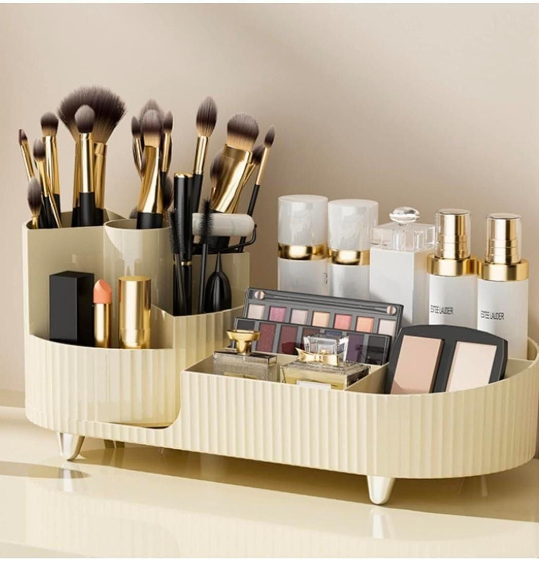 ROTATING MAKEUP BOX