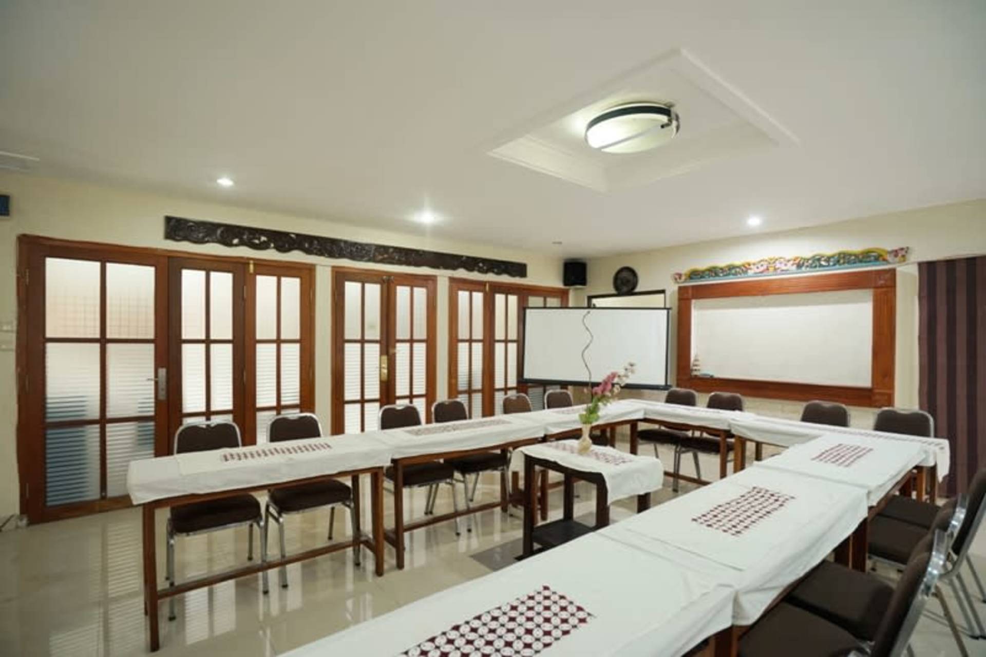 Hotel Mataram 2