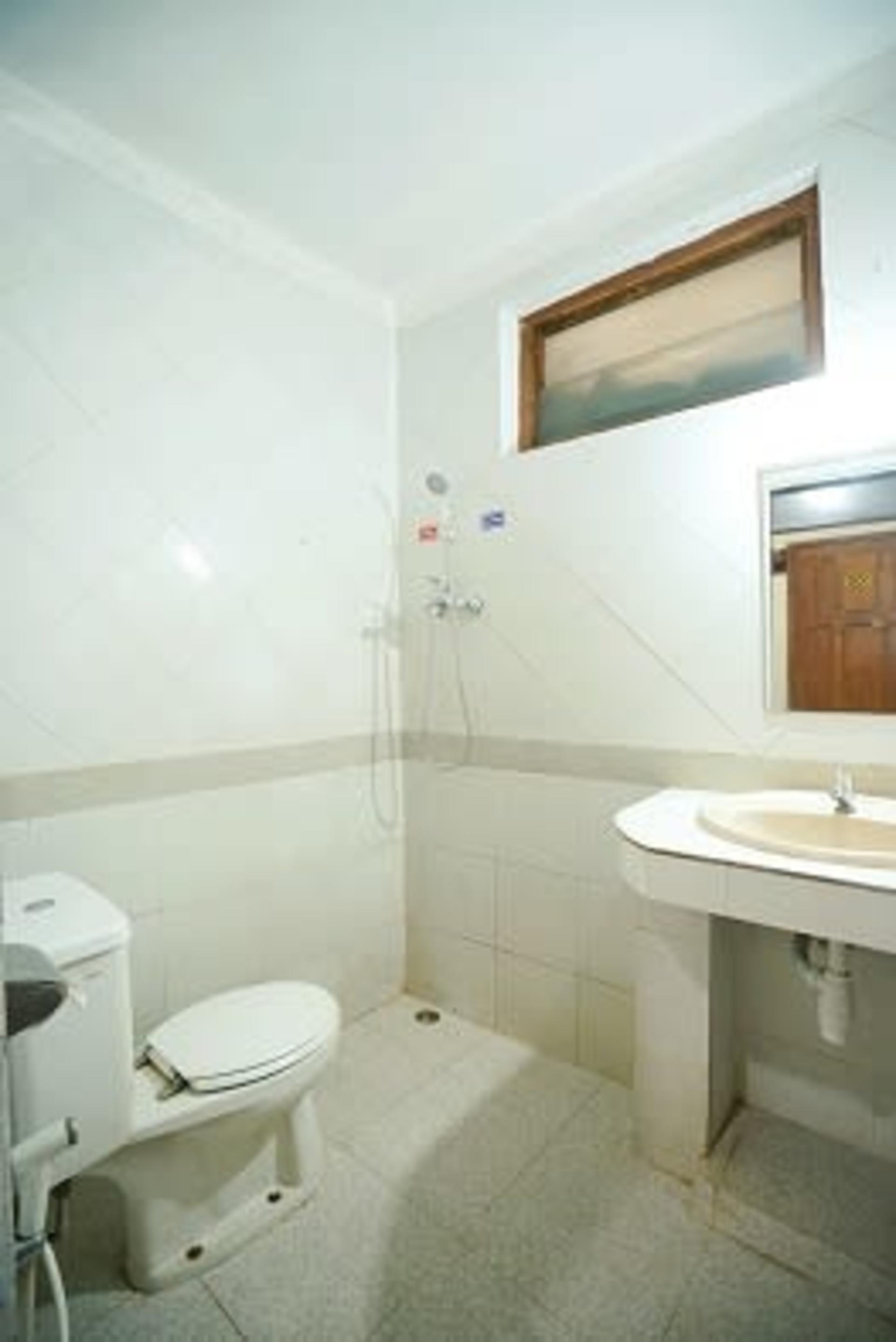 Room image 2