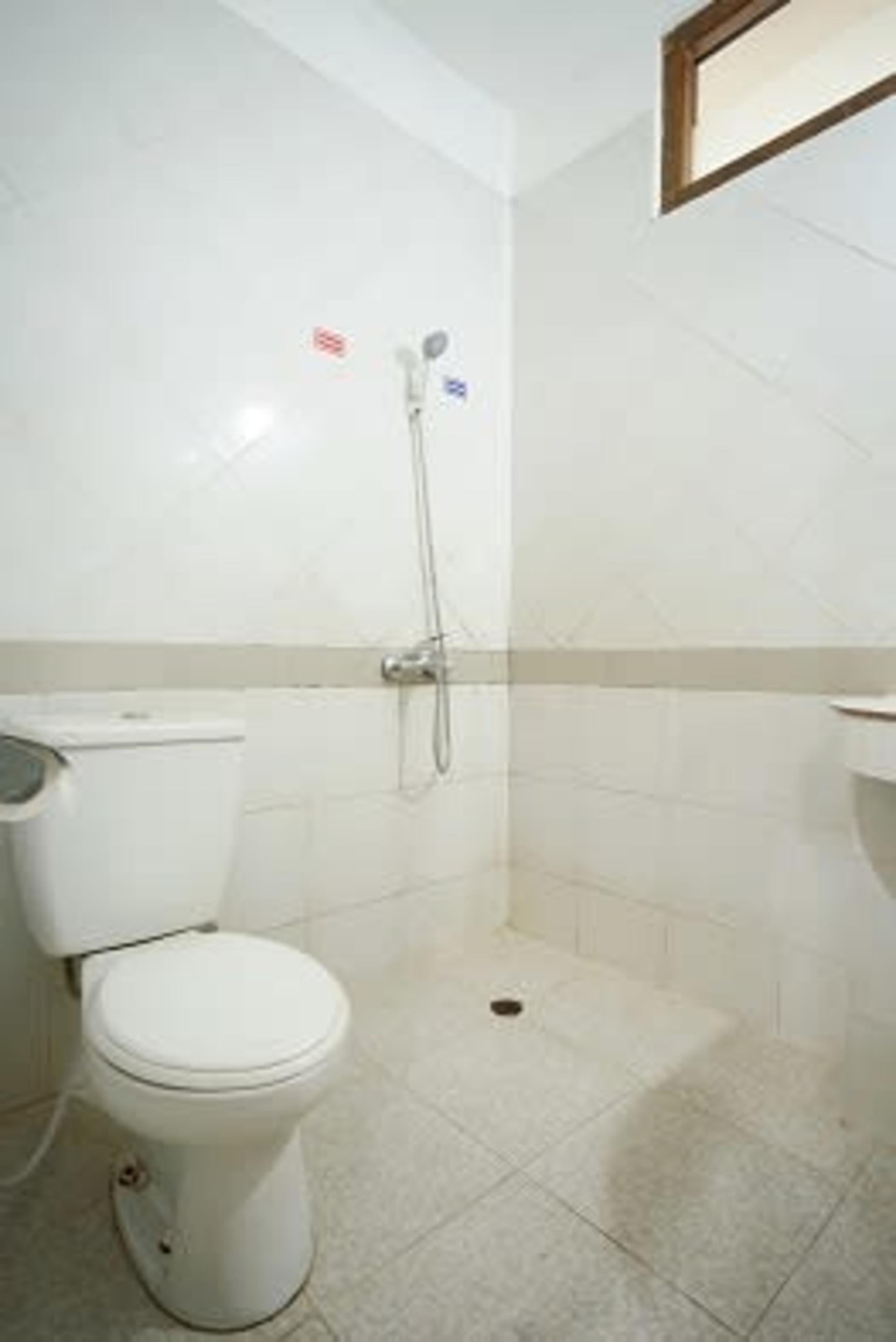 Room image 2