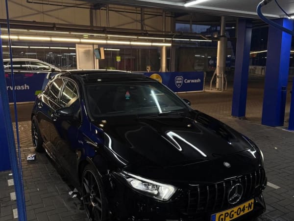 Mercedes A220 4matic 2019 met schade achter zijscherm boven 
