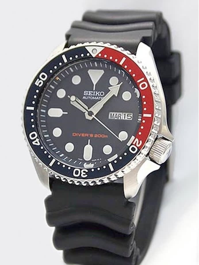 Scratch and Dent - Seiko Automatic Dive Watch with Offset Crown and Rubber Dive Strap #SKX009K1 7